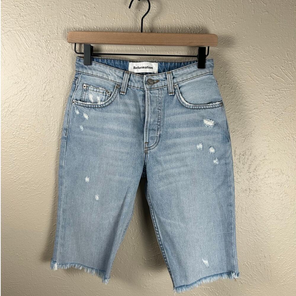 Reformation Skye Distressed Mid-Rise Bermuda Denim Shorts Size 23 Streetwear